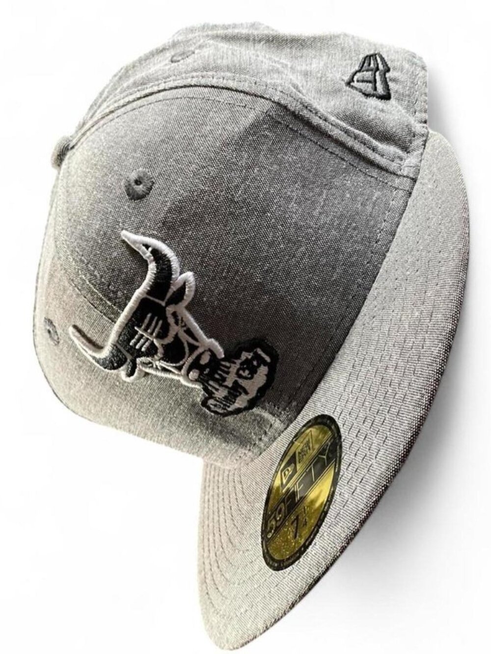 NWTs New Era NBA Chicago Bulls 59FIFTY Gray Windy City Fitted Hat (Size 7 1/4)
